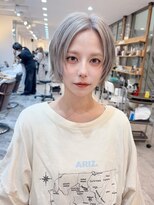 オーストヘアーフィガロ 本通り店(Aust hair Figaro) 《short layer》ホワイトcolor♪