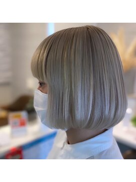 リシャール(R’E CHALE) メンズホワイトカラー