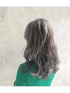 エコモ ヘアー(E Komo hair) マットグレージュ/ハイライト