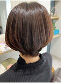 デザインカラー切りっぱなしボブ