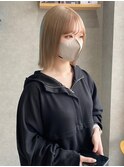 ハイトーンミルクティーベージュ