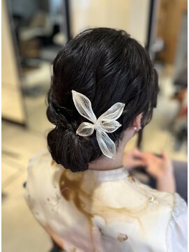 ニーイチイチ(211) シニヨン/お呼ばれset/ヘアアレンジ