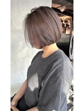 ビビッド(vivid) 丸みボブかきあげスタイルラベンダーピンク