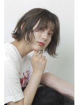 ニーゼロゼロナナ(2007)&nbsp;オリーブグレージュ