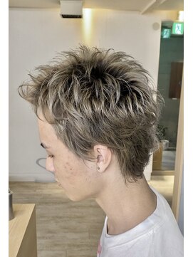ソイア 春日井店(Soea) ケアブリーチ　メンズ　スパイキーショート　アッシュグレージュ