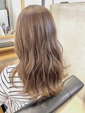 ソッカ(socca) 王道かわいいセミロング