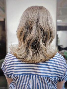 ローレルバイアイリス(Rourel by ailis) 30代/40代/50代/白髪染め/白髪ぼかし/ショート/白髪/池袋