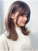 サラ艶ミディアムレイヤーボブオリーブベージュダークアッシュ