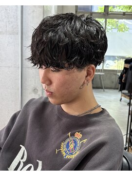 ハイプ(HYPE) 波巻き/メッシュ/スキンフェード/学割/白髪染め/縮毛矯正/韓国