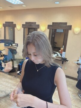 モアムー(Moremuu) 【Makoto】ライトグレージュ