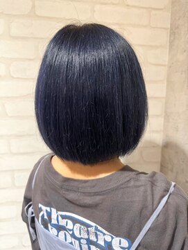 アフィナー(Afinar) 【横浜/横浜駅】艶感ネイビーブラック×美シルエットボブ