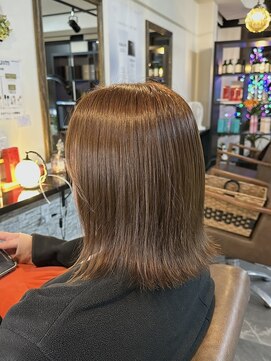 アティラン(Attirant) 夜でも通える大人の艶髪質改善