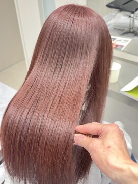 シェイト レイヤーカット 天神(ciate) ダブルカラー/ブリーチ/レイヤーカット/ワインレッド/天神