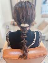 ヘアーアンドアイラッシュラック (Hair＆Eyelash Luck)&nbsp;ふわふわダウンポニー
