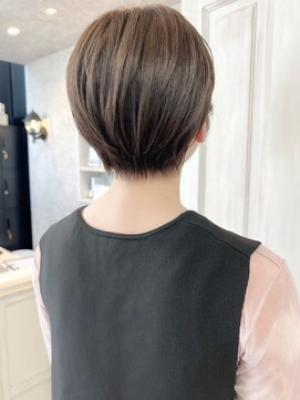 キャアリー(Caary) 福山市美容室Caaryショートヘア耳かけショートブラウンカラー