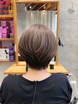 アルトル 池袋2nd(altru)&nbsp;◇大人40代50代60代ショートボブ丸みショート白髪ぼかし