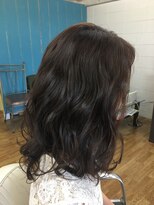 美容室エルカミノ&nbsp;ブルッシュパープルでふわゆらロング