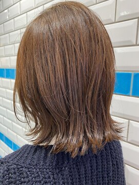 シー バイ ロンド 新宿(Sea by Lond) 【藤原三知代】切りっぱなし外ハネアッシュブラウン