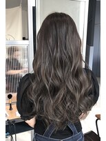 ストゥー(StueW.)&nbsp;グレージュ【倉敷】【岡山】【ハイライト】