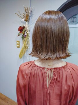 ウィーク 梅田(UiiC) 外ハネボブ☆ベージュ系カラー【uiic umeda sachi】