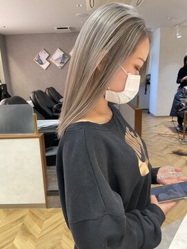 ロンド レア 天神大名店(Lond Le’a) ミルクティーベージュ/ダブルカラー/ケアブリーチ/くびれヘア