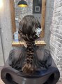 エマージュ 武蔵小杉(Emerge) 【ゆるふわ編みおろし】結婚式のお呼ばれヘア1番人気の髪型です