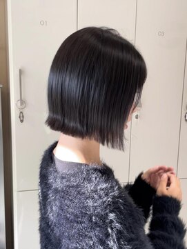 フィグバイアルテフィーチェ(fig by artefice) 切りっぱなしボブ