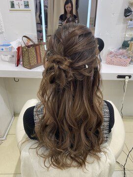 ヘイルジューシー(hail JUICY) ハーフアップ