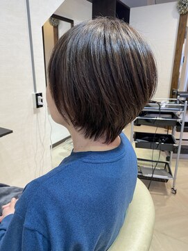 トモ(tomo.) ショートヘア