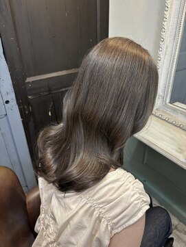 オーガスト ヘア ネイル(AUGUST hair nail) オリーブグレージュ/ブリーチなしダブルカラー/横浜/ハイトーン
