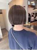 ミニボブ×ベージュカラー