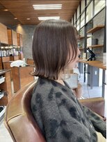 モスト ブリヤン(MOST BURYAN)&nbsp;ぱっつんボブ×20代アッシュインナーカラー