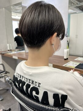 オウル(Owll) 【Owll】石田学史ダークカラー刈り上げショート20代30代40代