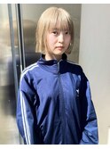 ブロンドベージュミニボブ