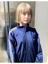 クイン(qin)&nbsp;ブロンドベージュミニボブ