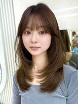 アフロートリノ(AFLOAT Leino) 結べるミディアムレイヤー 耳にかけても可愛い顔まわり