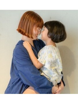 名前のない美容室 船橋店 外ハネにも内巻きにもなるタイトめなボブ