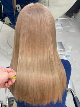 ミルクティーベージュ/ブリーチ/髪質改善