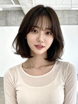 エイチ 大阪梅田(H)&nbsp;アンブレラカラーミディアムヘアショートカットセミロング50代