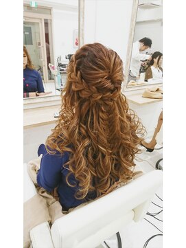 ヘアメイクスタジオ ミグ(Hair make studio mig) 編み込みリボンハーフアップ