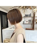 エモ(emo.) まるみボブ × ナチュラルベージュ