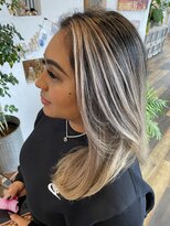 ソンリエ(SONRiE)&nbsp;ブロンドバレイヤージュスタイル