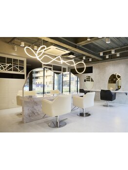 予約殺到中の人気サロンから待望の2店舗目が出店◇なりたいを叶えるサロン♪[宗忠神社すぐ]