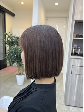 ケーオーエスピンク(K O S pink) 切りっぱなしボブ