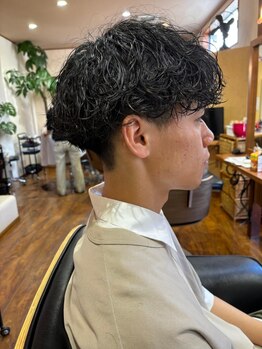 モア美容室の写真/【9～20時まで営業】最新のケアパーマでダメージを最小限に最旬トレンドを実現！日々のセットも楽になる◎
