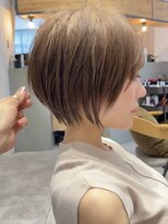 ヨリ トウキョウ(yori Tokyo)&nbsp;前髪あり小顔つや髪顔まわり簡単スタイリングショートボブヘア