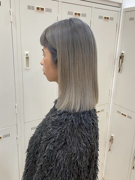 アッシュ 町田駅前通り店(Ash) 【Ash町田駅前通り店 西尾美妃】グレージュボブ