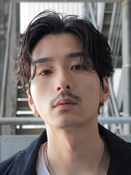 テン 心斎橋(tenn.) 心斎橋フェザーパーマフェザーショートセンターパート20代緩め