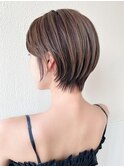 耳かけショートボブ/30代/40代/50代/くすみベージュ