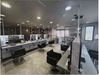 Maison 7LOOKS 宇都宮簗瀬店【メゾン　セブンルックス】